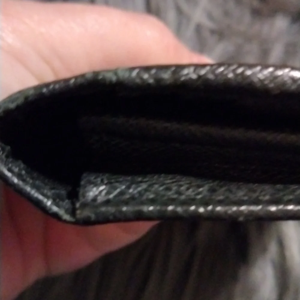 Louis Vuitton Taiga Leather Brazza Long Wallet Pre Loved, 2009 Black, Un…
